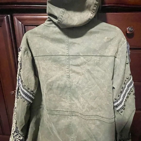 Flawed ! - Free People Moss Golden
Quills Embellished Military Coat size- XS - Picture 7 of 16